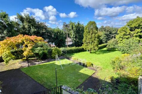 Dalry Road, Beith rear garden