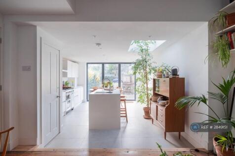 Kitchen Bi-Fold Doors