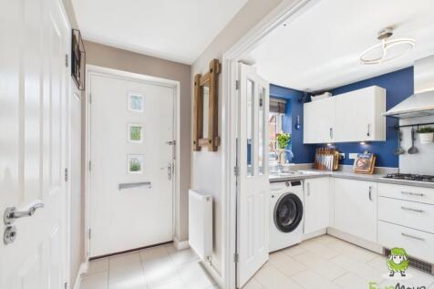 EweMove Estate Agents Basingstoke - Tubb Way
