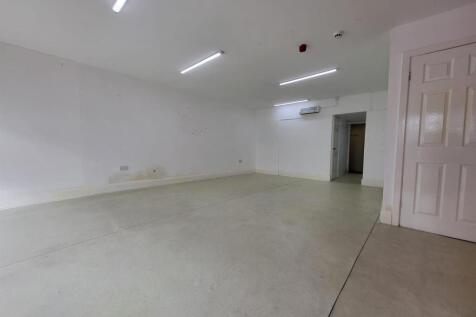 Vacant main space 2.jpeg