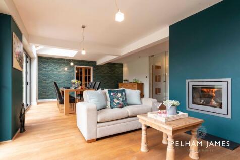 Open Plan Sitting Room/Dining Area, 10 Reeves Lane, Wing