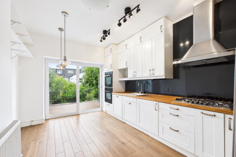 Kitchen (2).png