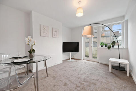 2 bed Purpose Built Flat