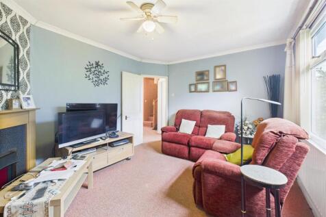 26 Beach Avenue, Severn Beach, Bristol BS35 4PB | 