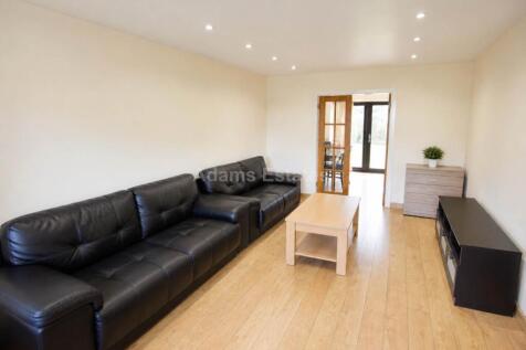Pheasant Close, Wokingham photo 4