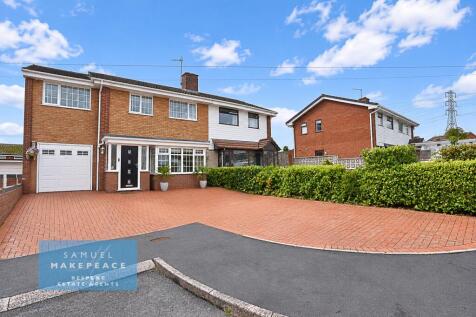 Stylish Four Bedroom Family Home with Stunning Op