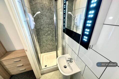 En-Suite Bedroom One