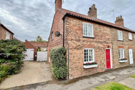 2 bedroom Semi Detached for sale
