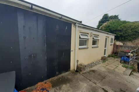 Garage and Annexe