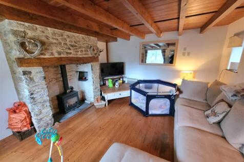 Sitting room.jpg