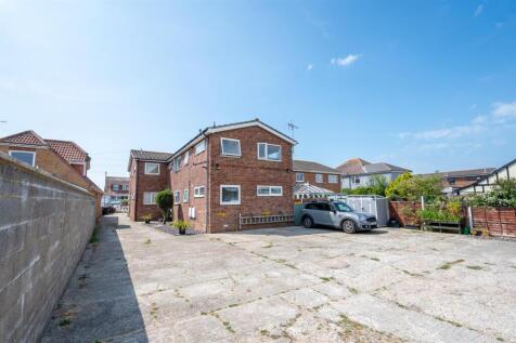 Flat 6 Elizabeth Court 26 17.jpg