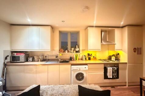 Morden Road, Wimbledon, Merton photo 5