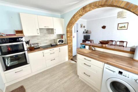 DINER KITCHEN AREA.jpg