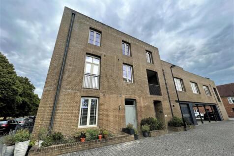 1 Whistler Ave (14).JPG