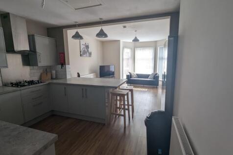 6 Bed - Ashfield, Wavertree, L15 photo 4