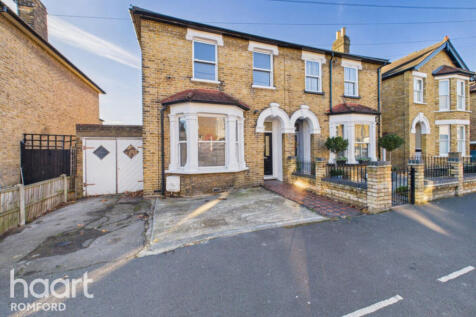Romford, RM1 - property photo