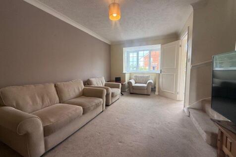 Woodfield Close, Chichester photo 3