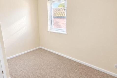 Hawthorne Place, Epsom, KT17 photo 5