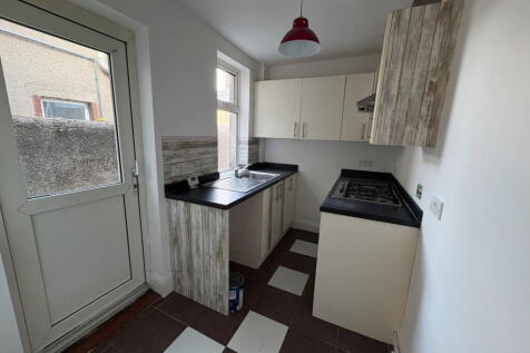 Beech Street, Barrow-in-furness, LA14 5EB photo 4
