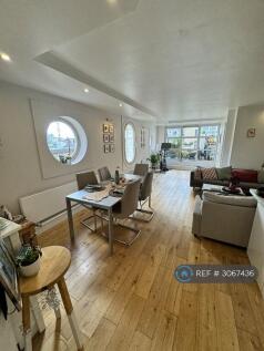 Cascades Tower, London, E14 photo 3