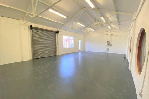 Set Star Estate  Unit 10 5.JPG