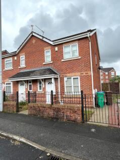 3 bedroom Semi Detached for rent
