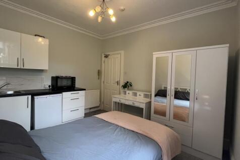 Ashley Road, Poole, Dorset, BH14 photo 2