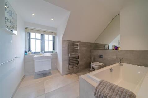 OBI_Will's House_7R50162-HDR_Bathroom.jpg