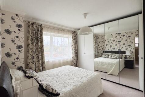 4 Greenfield Ave Kett-11.jpg