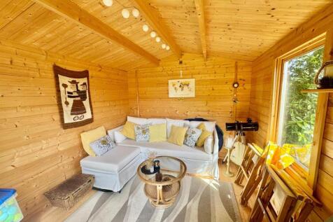 PHOTO-2025-05-11-19-47-19 (4).jpg