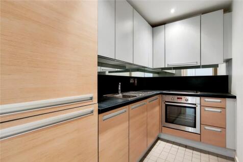 Biscayne Avenue, London, E14 photo 3