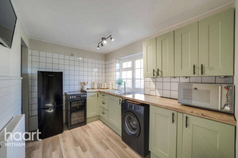 Witham, CM8 - property photo