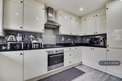 Capa Taro Way, Harrow, HA2 photo 3
