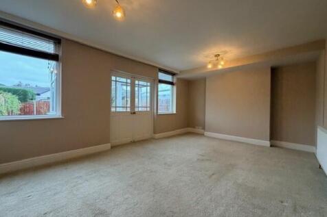 Meriden Avenue, Leeds, West Yorkshire, LS25 photo 5