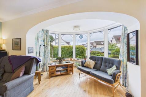 Lounge/Dining Angle 2