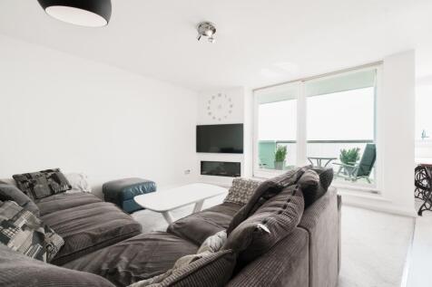 Promenade Court, Lee-on-the-Solent, PO13 photo 4