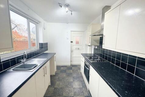 Derby Crescent, Hebburn, Tyne and Wear, NE31 2TP photo 4