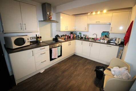 4-bed house on Pitt Street, Lancaster, £2,427/mo