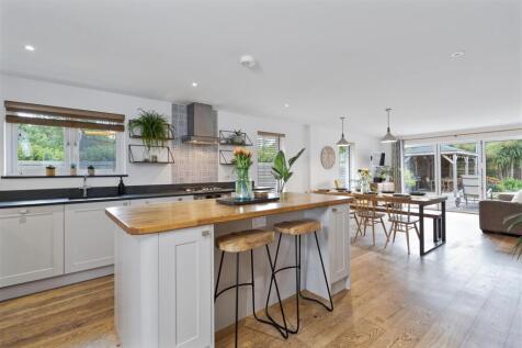 Kitchen Diner 2.jpg