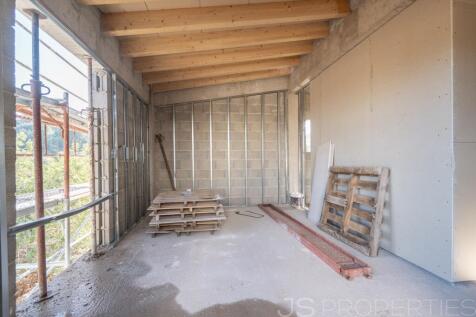 NEWLY BUILT MODERN VILLA IN UNIQUE LOCATION OF SELVA 