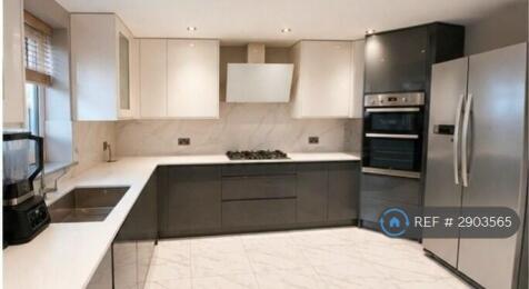 Bennetts Castle Lane, Dagenham, RM8 photo 4