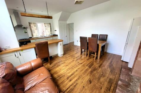 Burnage Hall Road, Manchester, Greater Manchester, M19 photo 4