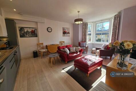 Living Area &amp; Kitchen