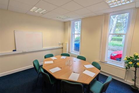 Office to rent Image 4