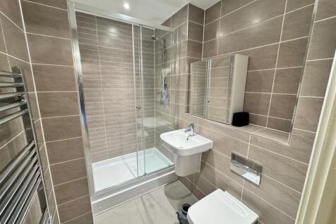 WhatsApp Image 2025-11-24 at 16.23.42 (1).jpeg