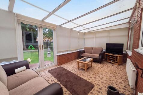 Cuthbert Close, Thornaby, TS17 photo 3