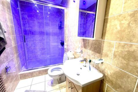 Cardigan Road, Leeds, West Yorkshire, LS6 photo 5