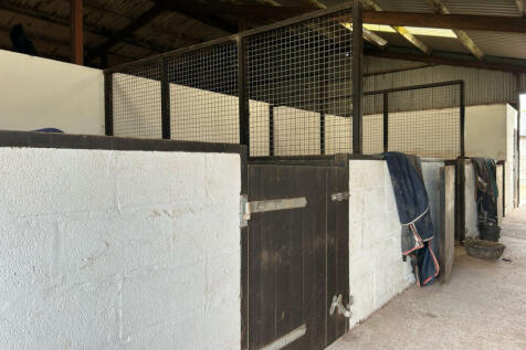 Exceptional Smallholding Property