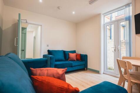 4 Bed - Garmoyle Road,Wavertree, L15 photo 3