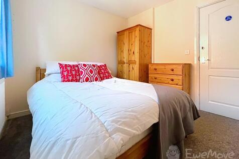 Furnished Double Room  1st Floor